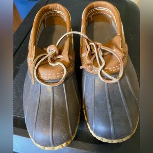 L.L. Bean low Bean Boots - water proof. Brown  size 8 men, 9.5 women